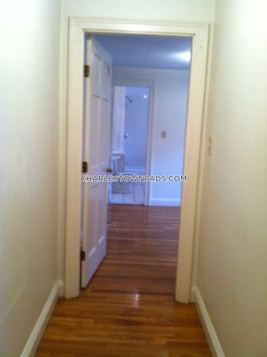 BOSTON - CHARLESTOWN - 1 Bed, 1.5 Baths - Image 4