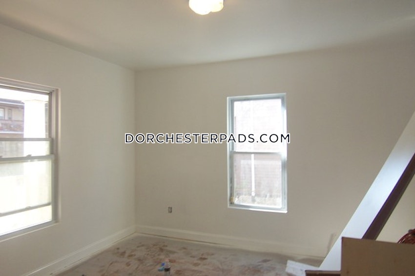 BOSTON - DORCHESTER - BLUE HILL AVENUE - 4 Beds, 2 Baths - Image 15