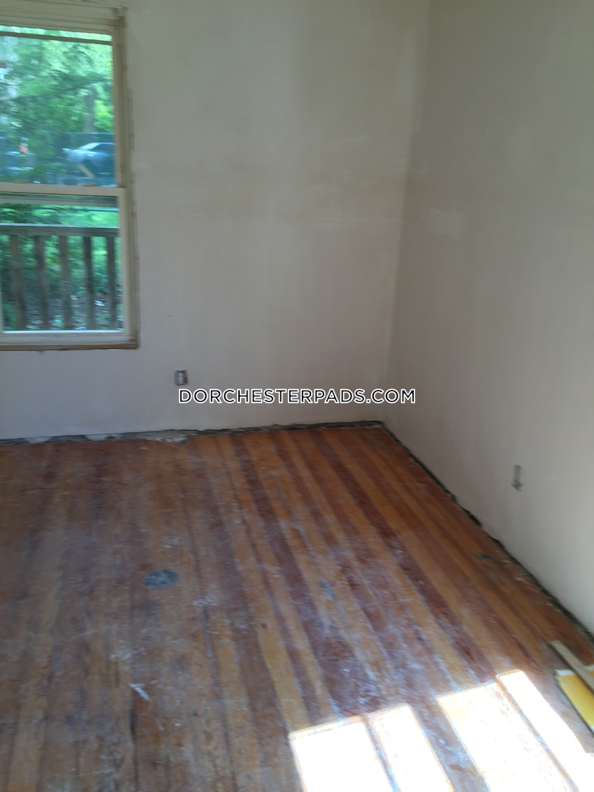 BOSTON - DORCHESTER - FIELDS CORNER - 4 Beds, 1 Bath - Image 6