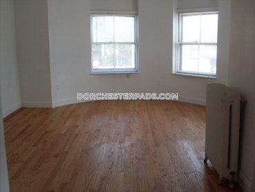 Boston - 4 Beds, 1 Baths