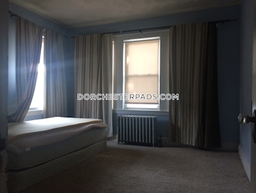 Neponset - Dorchester, Boston, MA - 3 Beds, 1 Bath - $2,800 - ID#4447369