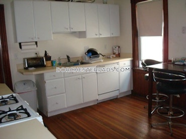 Boston - 4 Beds, 1 Baths