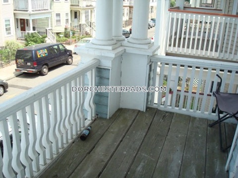 Taft St. Boston photo 18