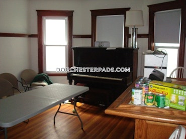 Boston - 4 Beds, 1 Baths