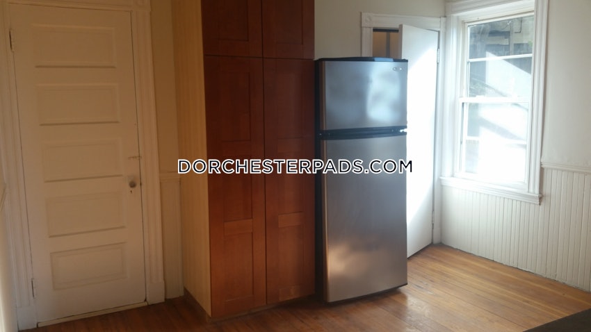 BOSTON - DORCHESTER - UPHAMS CORNER - 3 Beds, 1 Bath - Image 6