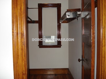 Boston - 4 Beds, 1 Baths