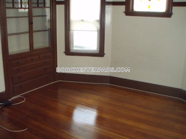 Boston - 4 Beds, 1 Baths