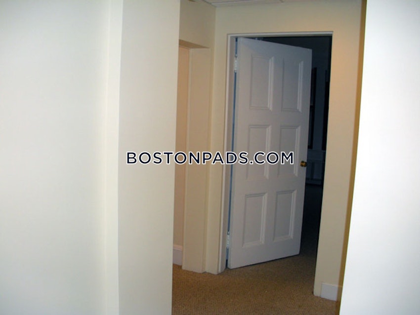 BOSTON - CHINATOWN - 1 Bed, 1 Bath - Image 17