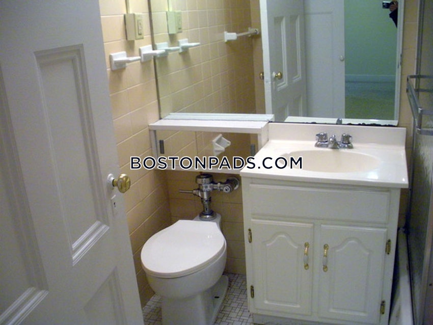 BOSTON - CHINATOWN - 1 Bed, 1 Bath - Image 1