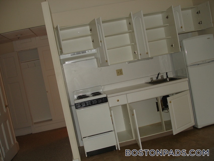 BOSTON - CHINATOWN - 1 Bed, 1 Bath - Image 7