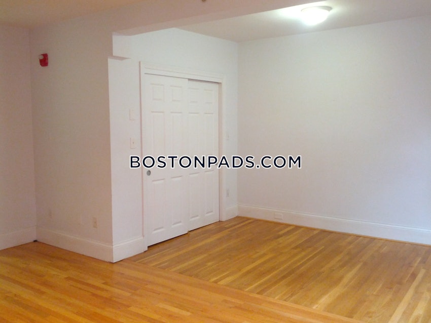 BOSTON - DOWNTOWN - 1 Bed, 1 Bath - Image 12