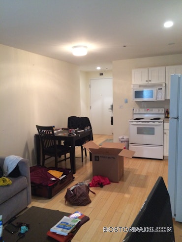 Boston - 1 Beds, 1 Baths