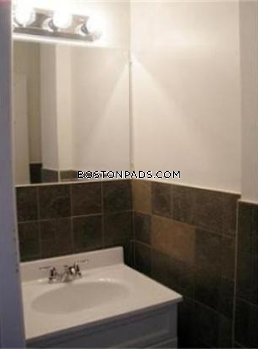 Boston - $2,300+ /month