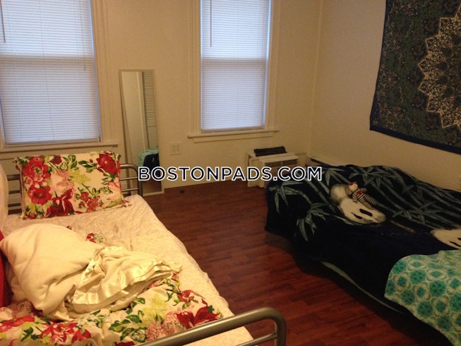 Boston - $2,300+ /mo