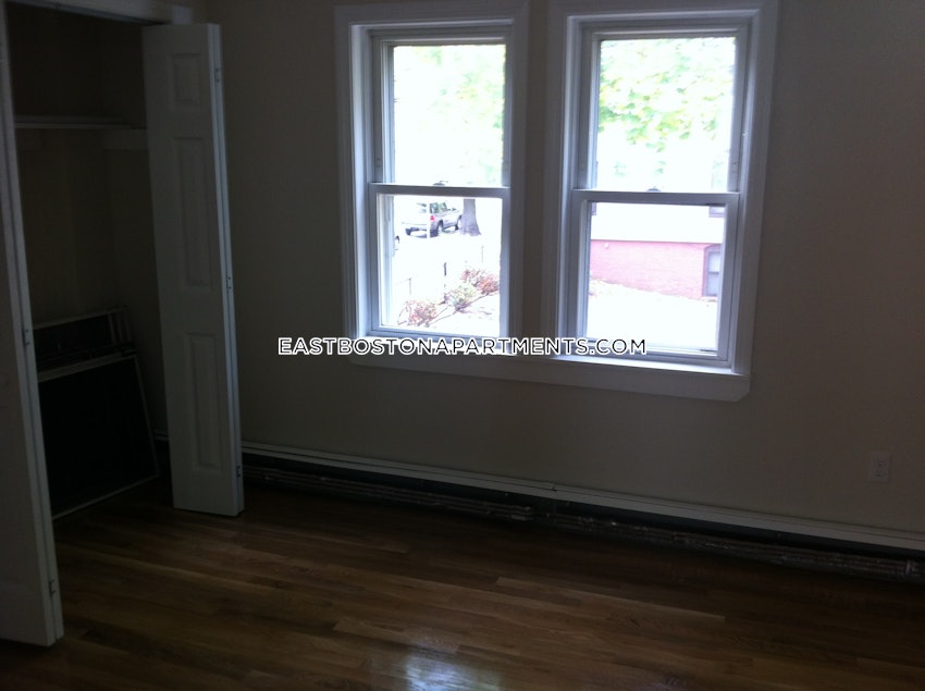 BOSTON - EAST BOSTON - CONSTITUTION BEACH - 5 Beds, 1.5 Baths - Image 20