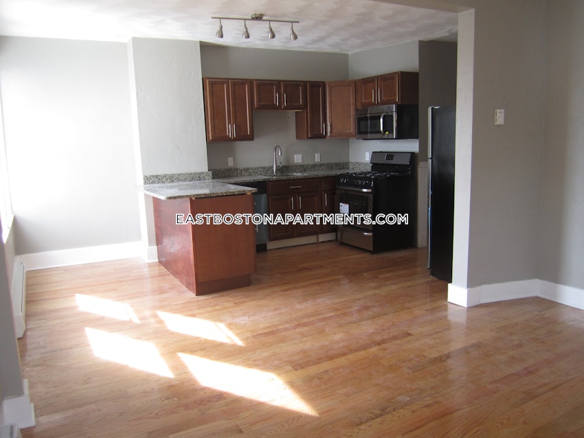 BOSTON - EAST BOSTON - JEFFRIES POINT - 4 Beds, 1 Bath - Image 15