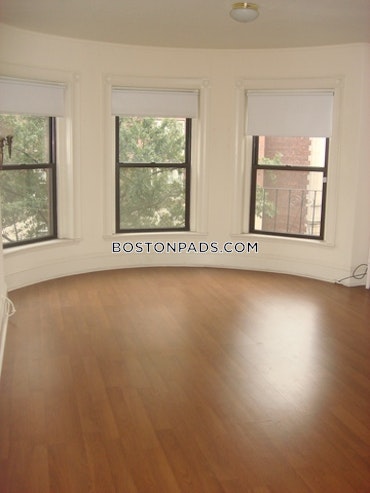 Boston - 2 Beds, 1 Baths