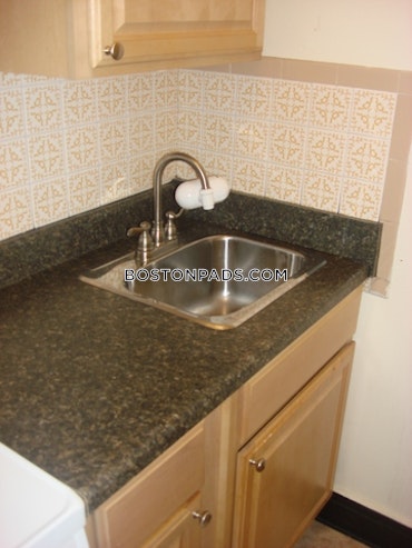 Boston - 2 Beds, 1 Baths