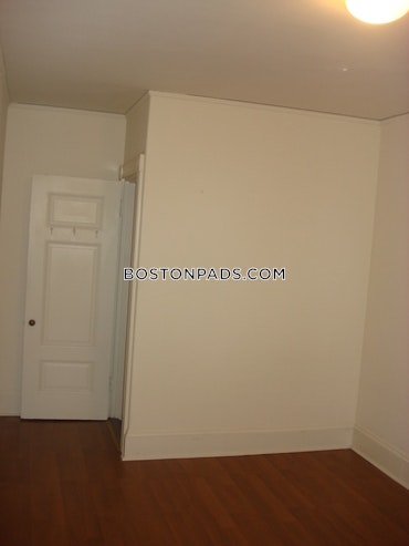 Boston - 2 Beds, 1 Baths