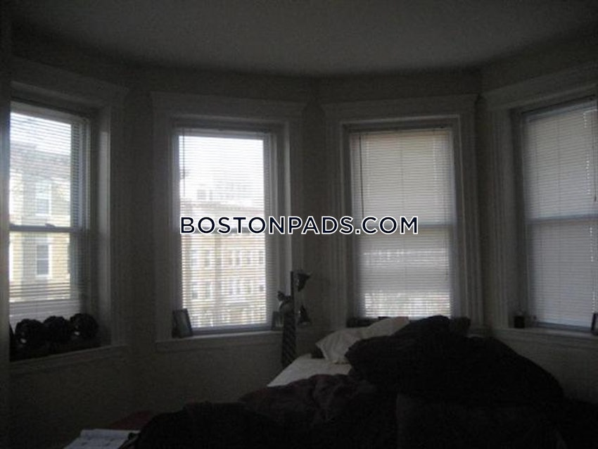 BOSTON - FENWAY/KENMORE - 1 Bed, 1 Bath - Image 14