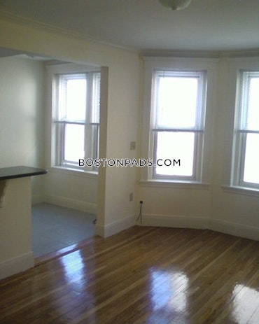 Boston - 0 Beds, 1 Baths