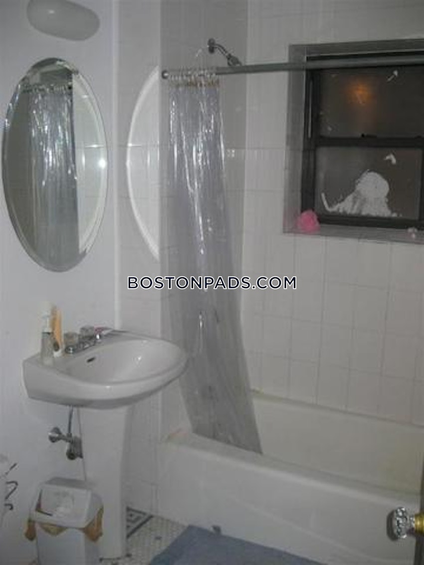 BOSTON - FENWAY/KENMORE - 3 Beds, 1 Bath - Image 16