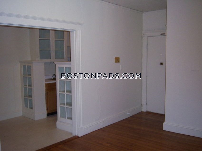 BOSTON - FENWAY/KENMORE - 1 Bed, 1 Bath - Image 22