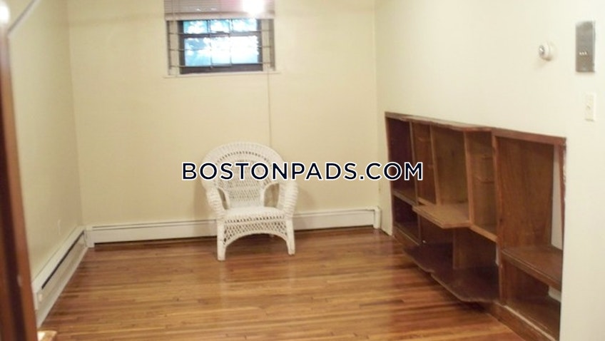 Boston - $3,200+ /month