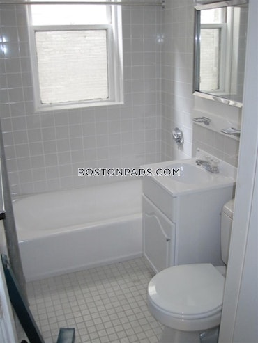 Boston - 0 Beds, 1 Baths