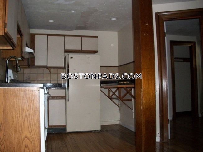 Boston - $3,200+ /mo