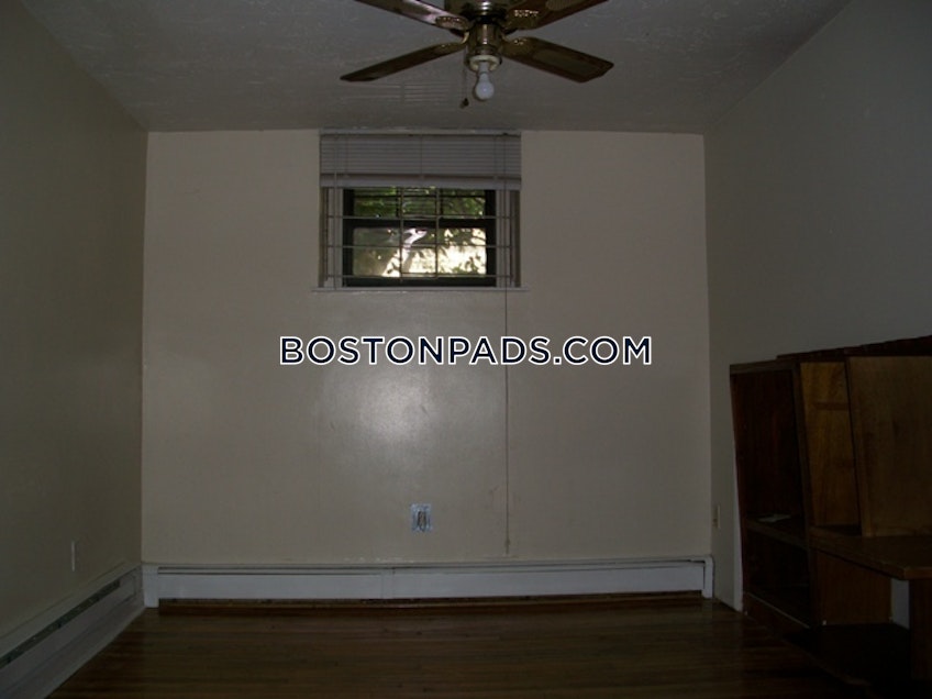 Boston - $3,200+ /month