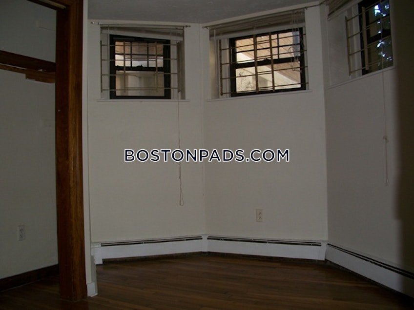 Boston - $3,200+ /month