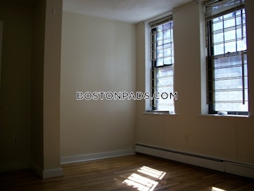 Boston - 2 Beds, 1 Baths