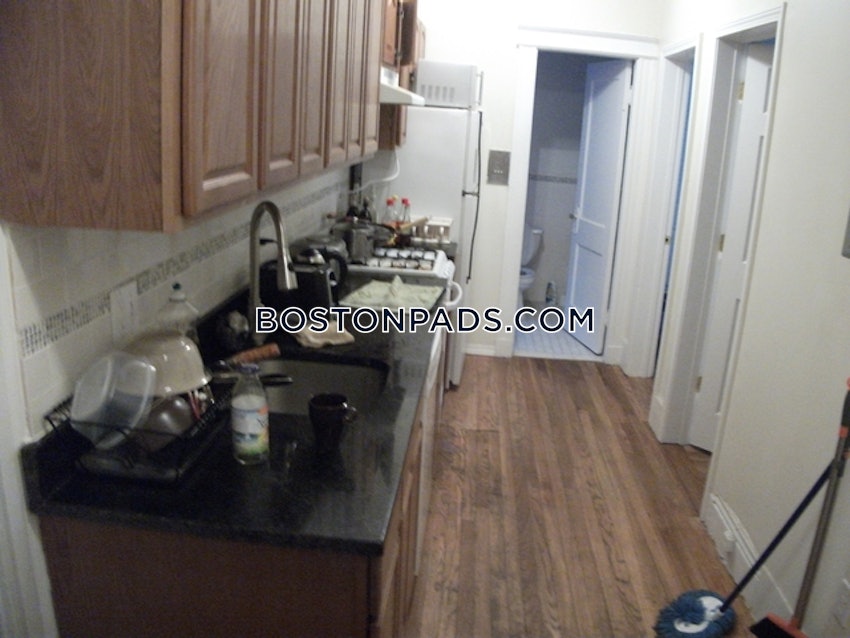 BOSTON - FENWAY/KENMORE - 1 Bed, 1 Bath - Image 8