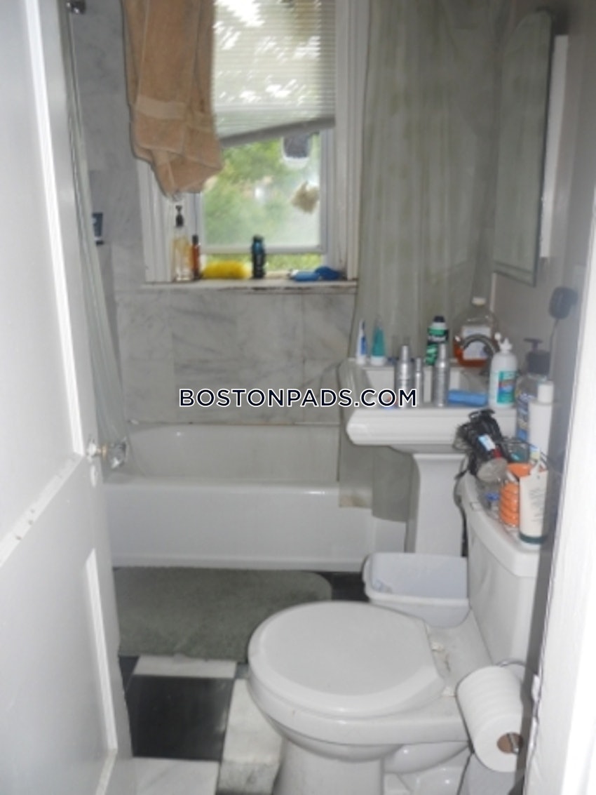 BOSTON - FENWAY/KENMORE - 1 Bed, 1 Bath - Image 3