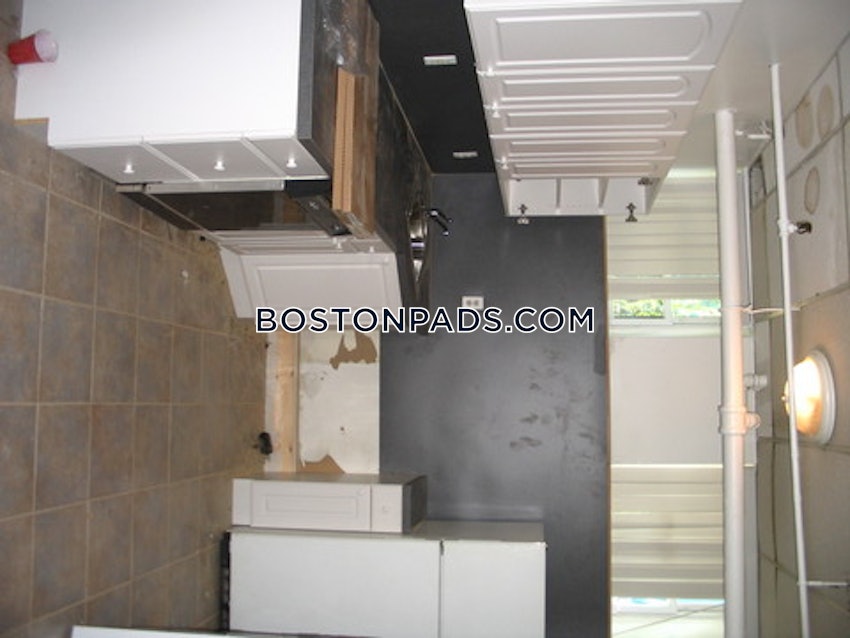 Boston - Fenway/Kenmore - 1 Bed, 1 Bath - Image 5