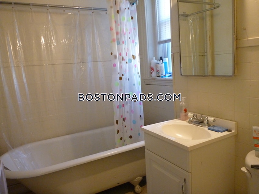 BOSTON - FENWAY/KENMORE - 1 Bed, 1 Bath - Image 2