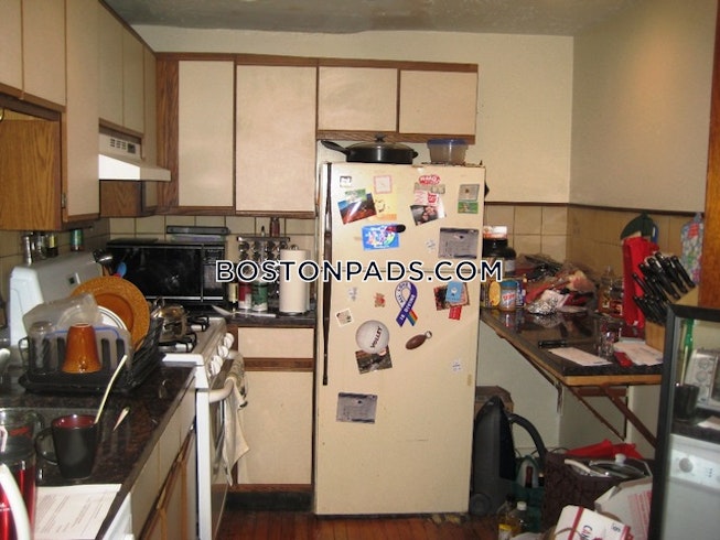 Boston - $3,200+ /mo