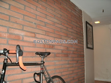 Boston - 2 Beds, 1 Baths