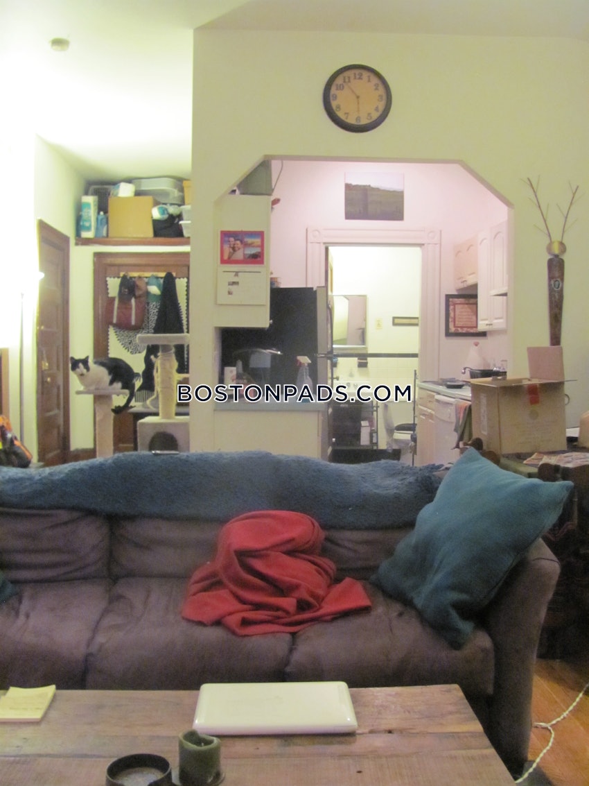 BOSTON - FENWAY/KENMORE - 1 Bed, 1 Bath - Image 4