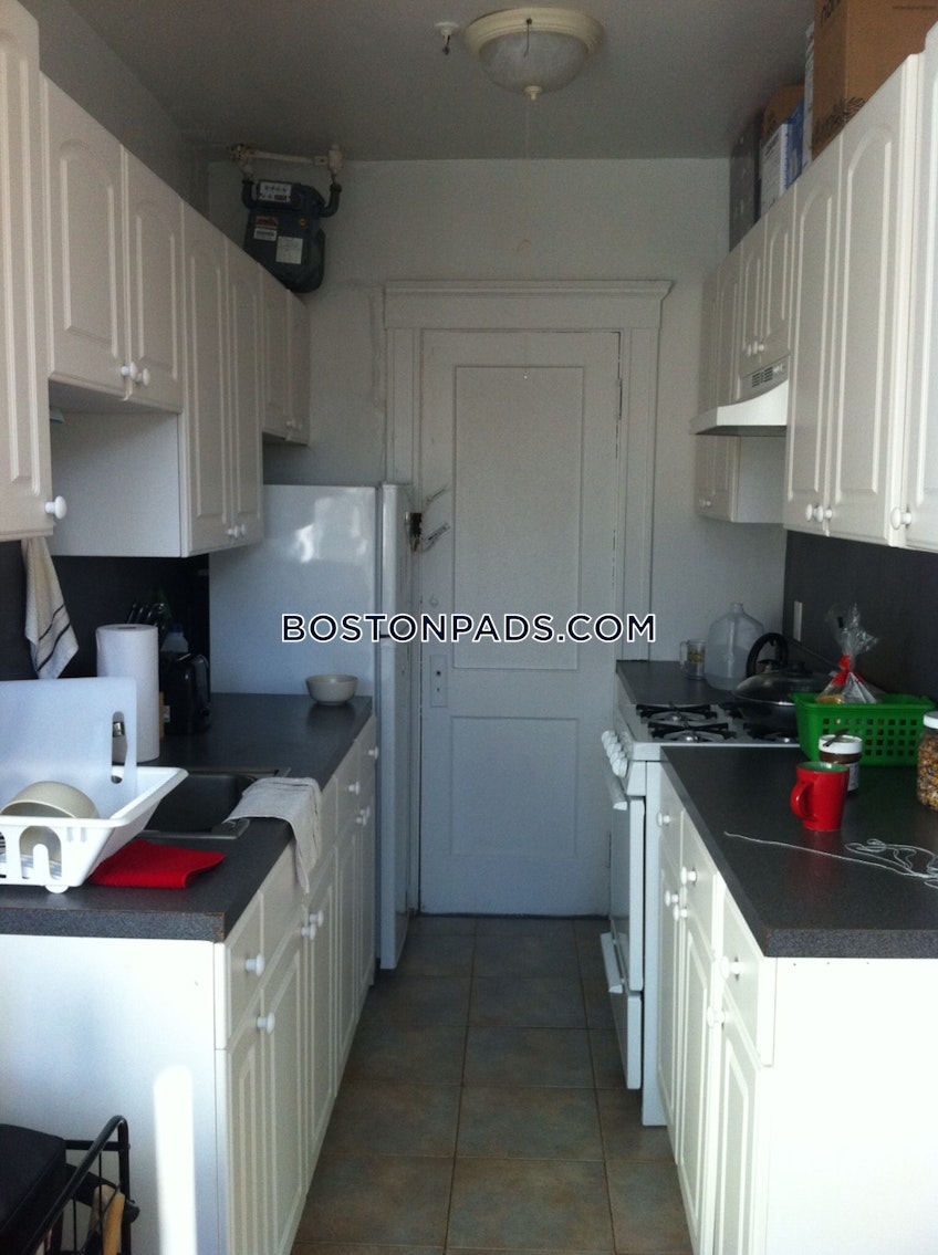 Boston - $2,400+ /month