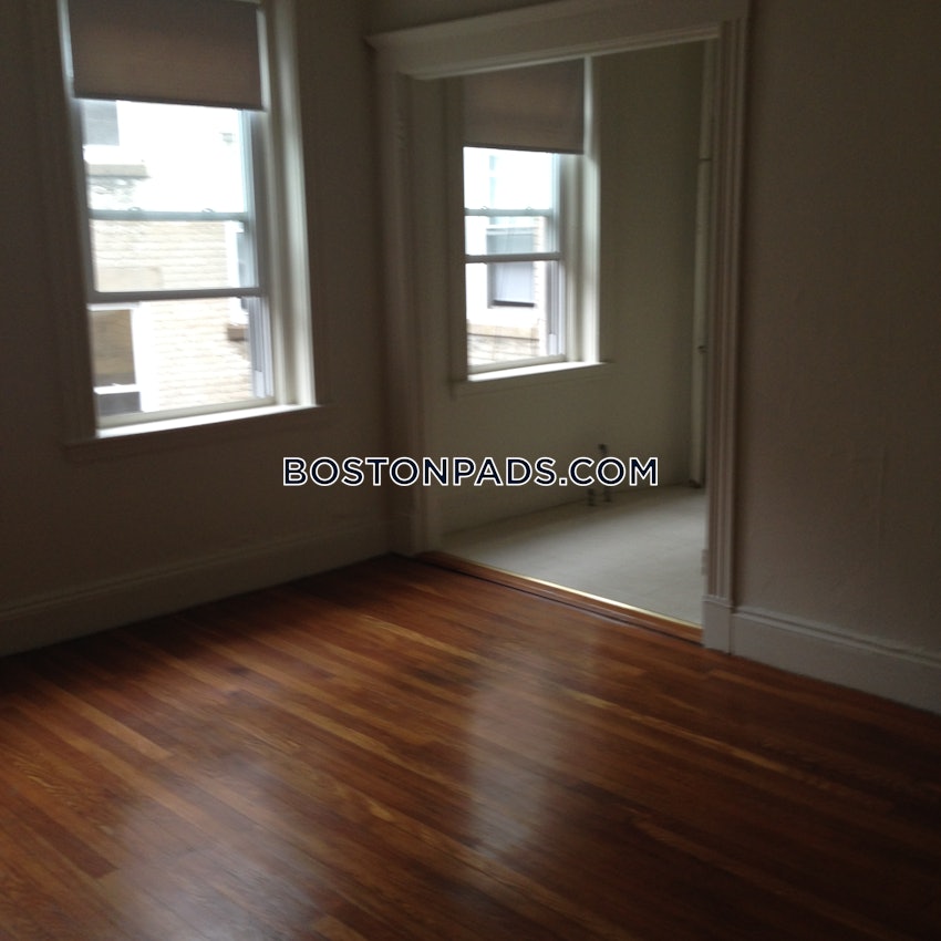 BOSTON - FENWAY/KENMORE - 1 Bed, 1 Bath - Image 16