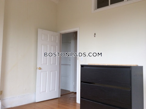 Bay State Rd. Boston photo 16