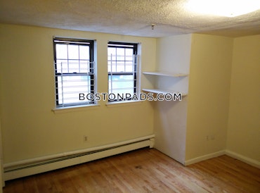 Boston - 4 Beds, 2 Baths
