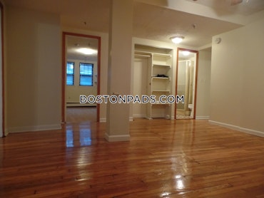 Boston - 4 Beds, 2 Baths