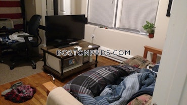 Boston - 0 Beds, 1 Baths