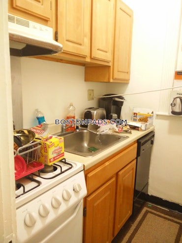 Fenway/Kenmore, Boston, MA - 2 Beds, 1 Bath - $3,000 - ID#4562181