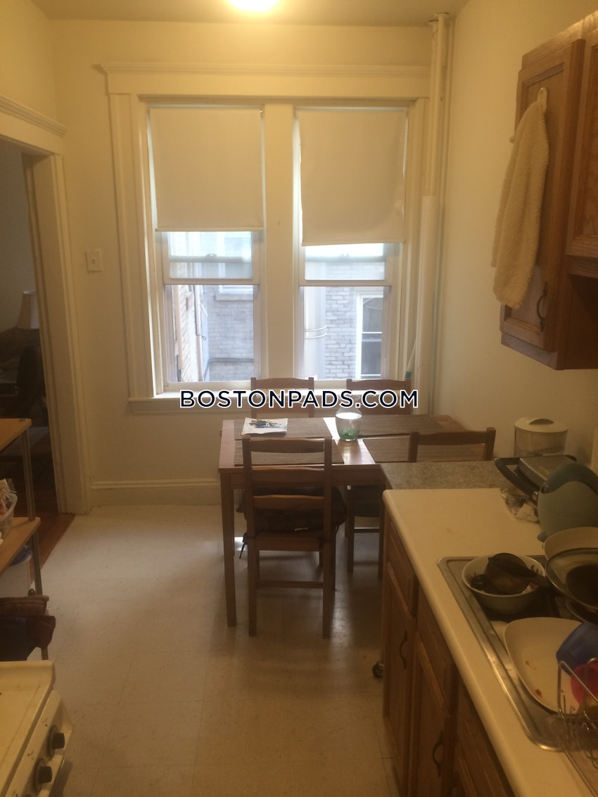 BOSTON - FENWAY/KENMORE - 1 Bed, 1 Bath - Image 5