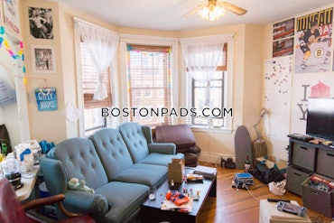Fenway/Kenmore, Boston, MA - 2 Beds, 1 Bath - $3,750 - ID#4324796