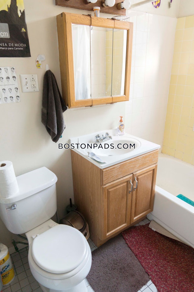 Boston - $4,000+ /mo